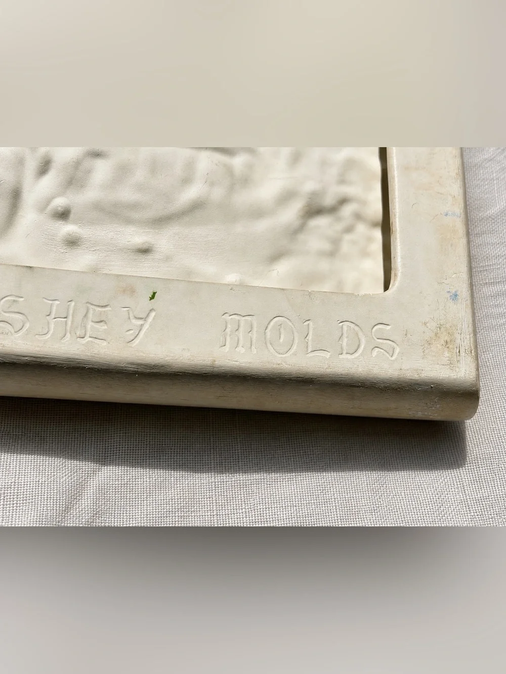 Vintage 1976 Hershey Mold Spring Farm Relief Ceramic Wall Plaque Country Art